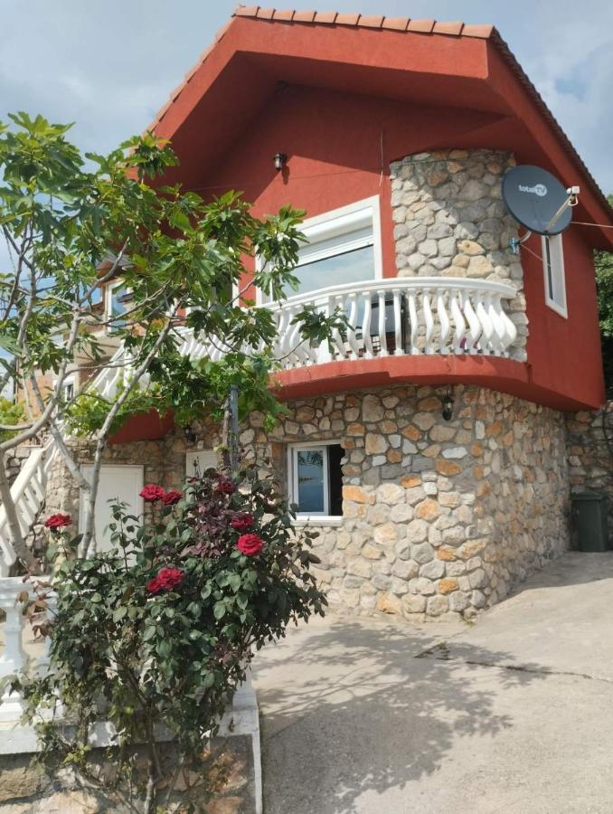 Woodstone Apartman Podgoriţa Exterior foto